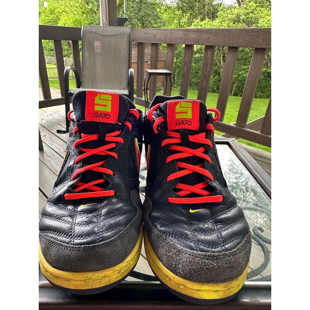 Nike Gato Soccer Shoes Indoor‎ Training Black Red Yellow Mens Size 8.5 Trainers